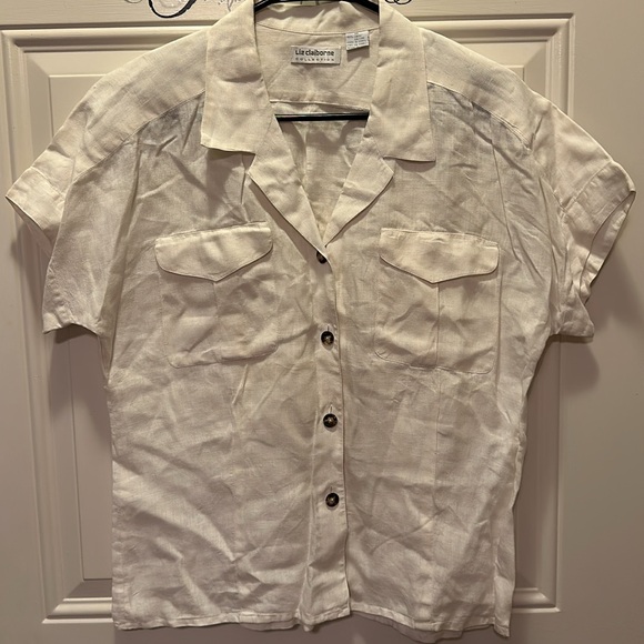 Liz Claiborne 100% linen cream colored buttonup shortsleeve blouse/Size 10/B-110 - Picture 2 of 5